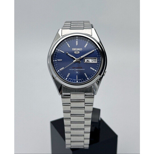 Custom Seiko Mod • Dark Blue SNX NH36 Day-Date • 37mm